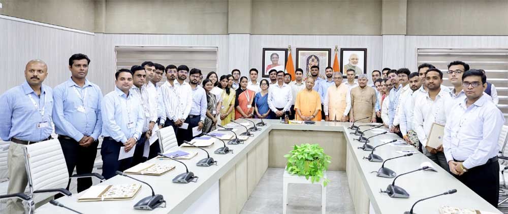 सरकारी सेवाओं में पारदर्शिता के साथ योग्यता को सर्वोच्च प्राथमिकता सुनिश्चित करना सरकार का लक्ष्यः मुख्यमंत्री सरकारी सेवाओं में पारदर्शिता के साथ योग्यता को सर्वोच्च प्राथमिकता सुनिश्चित करना सरकार का लक्ष्यः मुख्यमंत्री