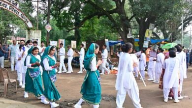 सेवा संकल्प अभियान के तहत नुक्कड़ नाटक और रंगोली से विद्यार्थियों ने दिया जागरूकता एवं राष्ट्र निर्माण का संदेश सेवा संकल्प अभियान के तहत नुक्कड़ नाटक और रंगोली से विद्यार्थियों ने दिया जागरूकता एवं राष्ट्र निर्माण का संदेश