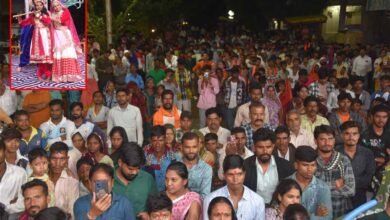 आस्था, परंपरा और राष्ट्रभक्ति का संगम बना पुराना नाका, युवाओं ने जोश से सजाया 21वां मटकी फोड़ उत्सव, रामपुरिया की टीम ने फोड़ी मटकी