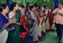 रामगढ़ में मितानिन बहनों से पर्यटन एवं संस्कृति मंत्री ने किया आत्मीय संवाद, समस्याओं और आवश्यकताओं की ली जानकारी