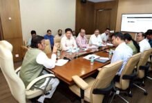 भौतिक रूप से तैयार स्वास्थ्य संस्थानों में मेन पॉवर, उपकरण एवं फर्नीचर की उपलब्धता करें सुनिश्चित : उप मुख्यमंत्री  शुक्ल