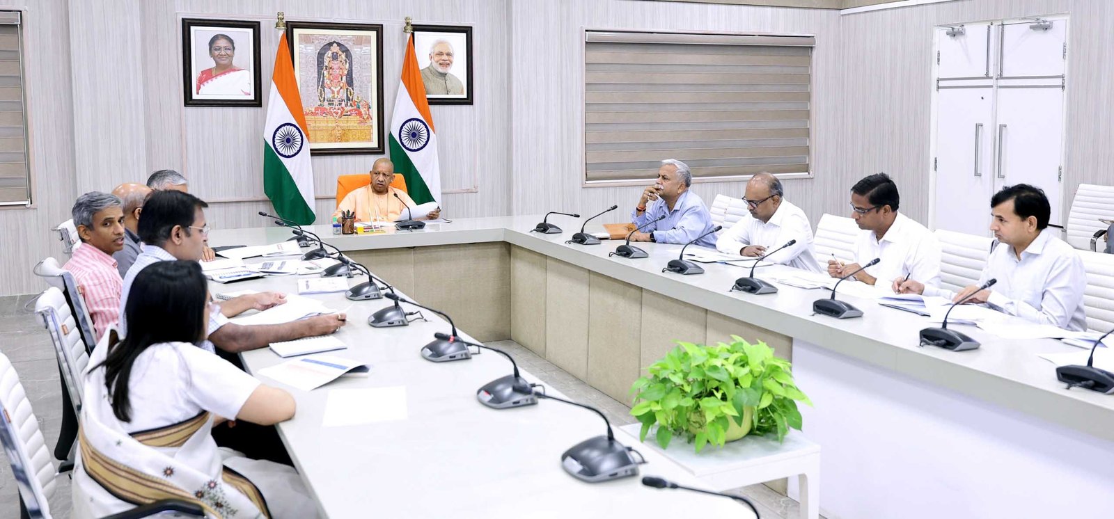 591 करोड़ अलर्ट मैसेज से बाढ़ के दौरान यूपी में बचाई गई लाखों की जान, एक भी जनहानि नहीं 591 करोड़ अलर्ट मैसेज से बाढ़ के दौरान यूपी में बचाई गई लाखों की जान, एक भी जनहानि नहीं