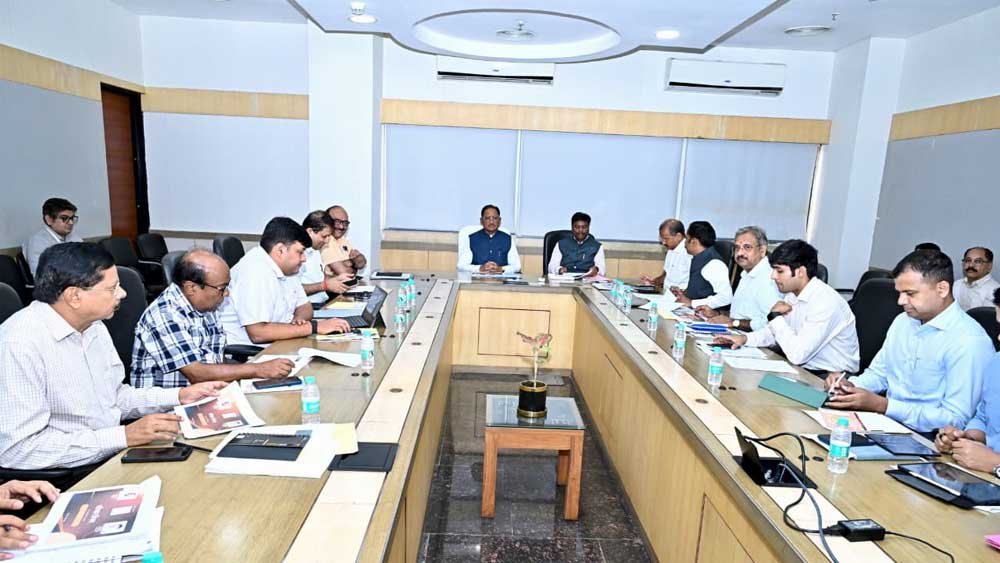 सड़क दुर्घटनाओं को न्यूनतम करने मिशन मोड में करें काम : मुख्यमंत्री विष्णु देव साय सड़क दुर्घटनाओं को न्यूनतम करने मिशन मोड में करें काम : मुख्यमंत्री विष्णु देव साय