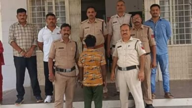 हत्या के मामले में 5 साल से फरार आरोपी इटारसी से गिरफ्तार, रीठी पुलिस ने रेलवे स्टेशन के पास दबोचा, चरसलाल की हत्या कर फरार हो गया था आरोपी