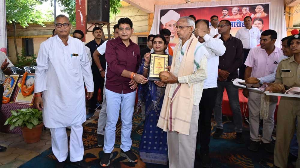 शिक्षकों के मार्गदर्शन और जनसेवा से ही संभव है, समाज व राष्ट्र का सर्वांगीण विकास- मंत्री  टंक राम वर्मा