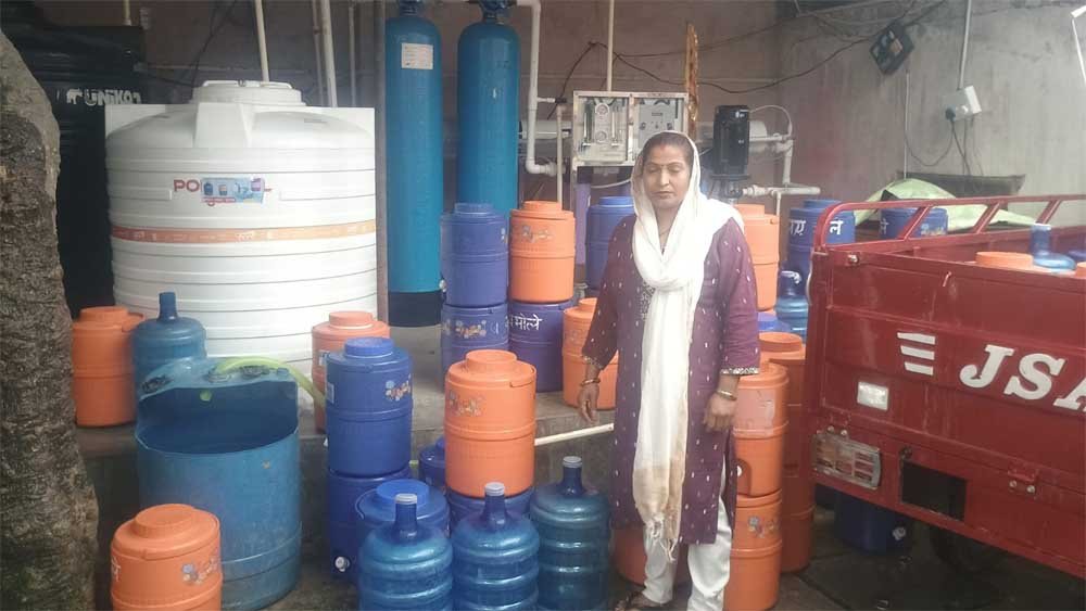 सीएम युवा योजना से मिली नई पहचान, साधना ने खड़ा किया सफल वाटर प्लांट व्यवसाय सीएम युवा योजना से मिली नई पहचान, साधना ने खड़ा किया सफल वाटर प्लांट व्यवसाय