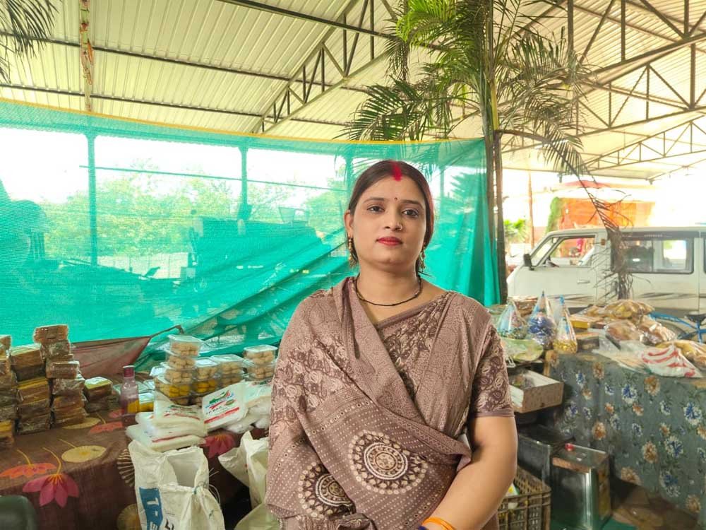 मोदी की योजना से मिला सहारा, दिलीप-सावित्री की जोड़ी ने कोरिया में जगाई ‘गुड मॉर्निंग’ मोदी की योजना से मिला सहारा, दिलीप-सावित्री की जोड़ी ने कोरिया में जगाई ‘गुड मॉर्निंग’