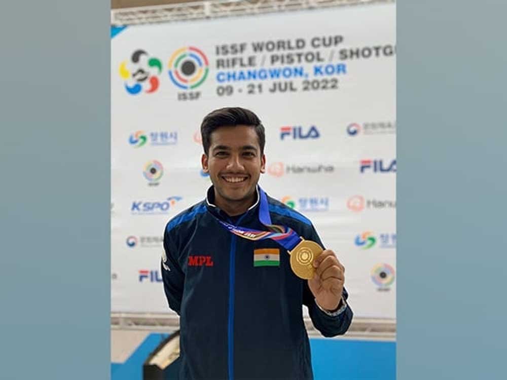 एशियन गेम्स में ऐश्वर्य की ‘सटीक निशानेबाजी से देश को मिला रजत पदक एशियन गेम्स में ऐश्वर्य की ‘सटीक निशानेबाजी से देश को मिला रजत पदक