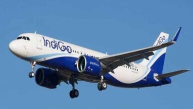 बीच उड़ान IndiGo फ्लाइट का एक इंजन फेल, गोवा में करानी पड़ी इमरजेंसी लैंडिंग बीच उड़ान IndiGo फ्लाइट का एक इंजन फेल, गोवा में करानी पड़ी इमरजेंसी लैंडिंग