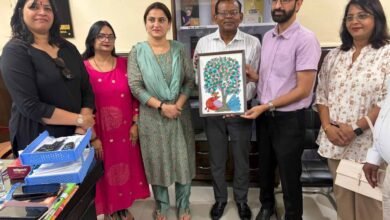पीआईबी भोपाल के नेतृत्व में जम्मू पहुंचे पत्रकारों के अध्ययन दल ने जम्मू की पीआईबी निदेशक सुनेहा जलाली से की भेंट पीआईबी भोपाल के नेतृत्व में जम्मू पहुंचे पत्रकारों के अध्ययन दल ने जम्मू की पीआईबी निदेशक सुनेहा जलाली से की भेंट