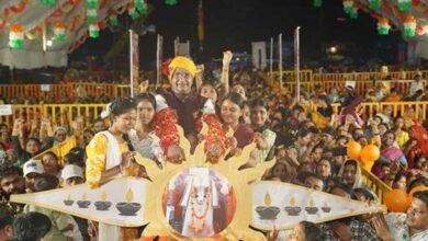 नरेला रक्षाबंधन महोत्सव-2026: तीसरे दिन 29 हज़ार 179 बहनों ने मंत्री सारंग को बांधी राखी नरेला रक्षाबंधन महोत्सव-2026: तीसरे दिन 29 हज़ार 179 बहनों ने मंत्री सारंग को बांधी राखी