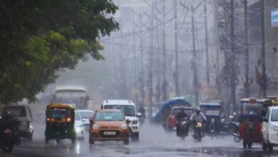 इंदौर में अगस्त की बेरुखी के बाद जन्माष्टमी पर बारिश, रातभर बरसे बादल; 18 इंच पानी की दरकार इंदौर में अगस्त की बेरुखी के बाद जन्माष्टमी पर बारिश, रातभर बरसे बादल; 18 इंच पानी की दरकार