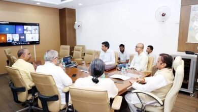 चिकित्सकों में सेवा और संवेदनशीलता का भाव स्वास्थ्य सेवाओं के विधिवत प्रदाय के लिए अहम : उप मुख्यमंत्री  शुक्ल