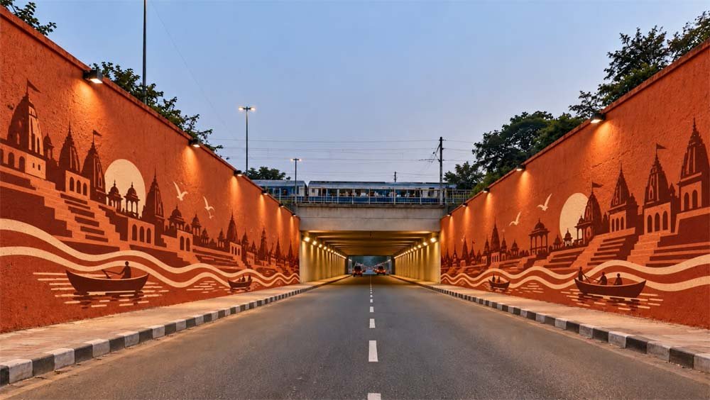 एयर शो के लिए संवर रही काशी, दीवारों पर उकेरी जा रही गंगा घाटों की छटा एयर शो के लिए संवर रही काशी, दीवारों पर उकेरी जा रही गंगा घाटों की छटा