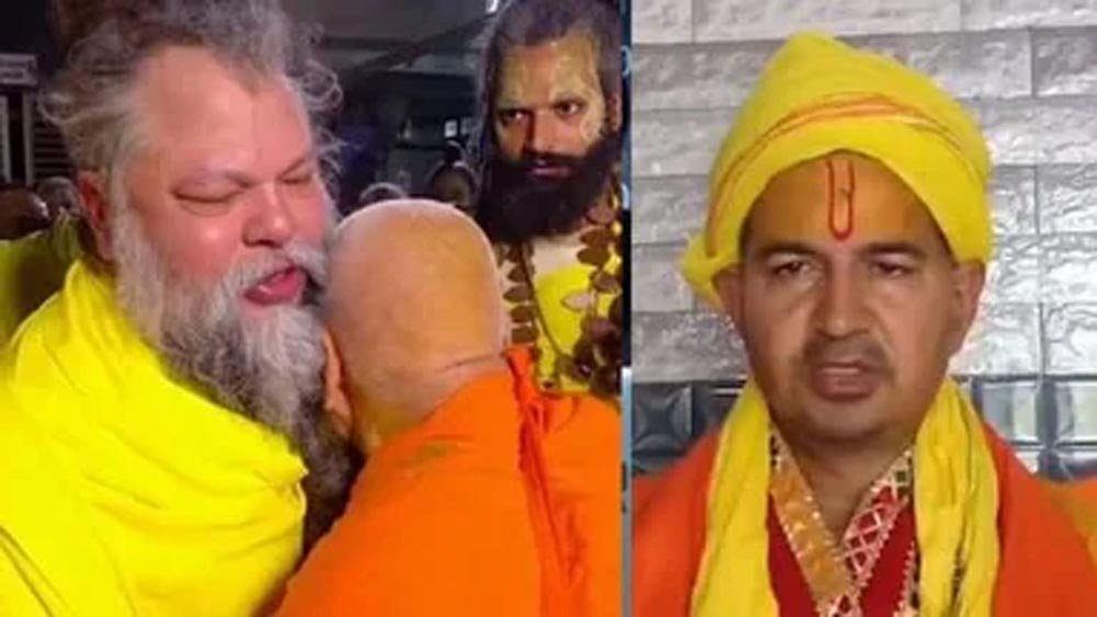 प्रेमानंद महाराज आश्रम लौटे, विराट कोहली विवाद पर फलाहारी बाबा ने मांगी माफी प्रेमानंद महाराज आश्रम लौटे, विराट कोहली विवाद पर फलाहारी बाबा ने मांगी माफी