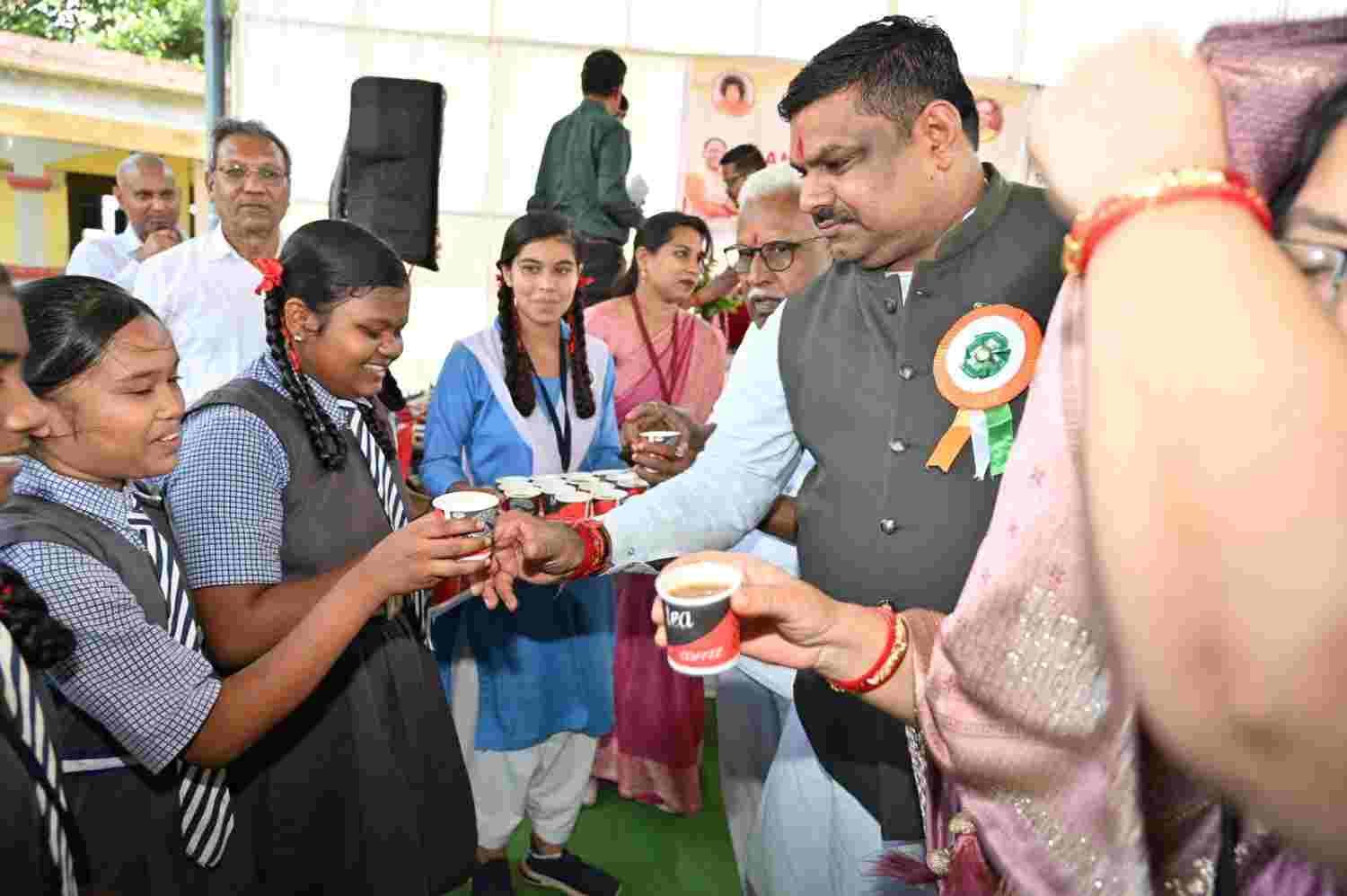 शिक्षा मंत्री गजेन्द्र यादव ने स्कूलों में साईंश्योर न्यूट्रिशन पायलट प्रोजेक्ट का किया शुभारंभ शिक्षा मंत्री गजेन्द्र यादव ने स्कूलों में साईंश्योर न्यूट्रिशन पायलट प्रोजेक्ट का किया शुभारंभ