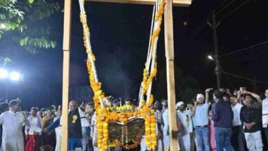 विश्व प्रसिद्ध बस्तर दशहरा पर्व मनाने के लिए अनुमति पूजा विधान में दिखा अपार उत्साह, महापर्व आयोजन की मिली अनुमति विश्व प्रसिद्ध बस्तर दशहरा पर्व मनाने के लिए अनुमति पूजा विधान में दिखा अपार उत्साह, महापर्व आयोजन की मिली अनुमति
