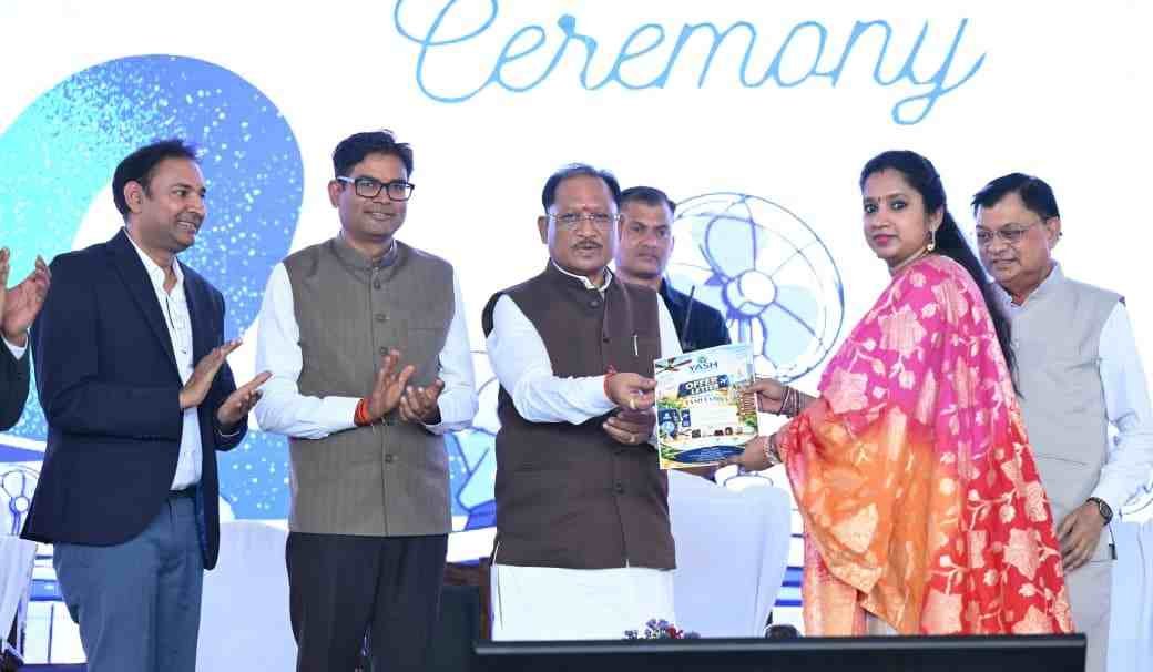छत्तीसगढ़ में श्रम आधारित उद्योगों को बढ़ावा देकर युवाओं के लिए रोजगार के नए अवसर सृजित कर रही सरकार : मुख्यमंत्री विष्णु देव साय छत्तीसगढ़ में श्रम आधारित उद्योगों को बढ़ावा देकर युवाओं के लिए रोजगार के नए अवसर सृजित कर रही सरकार : मुख्यमंत्री विष्णु देव साय