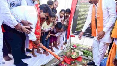 उप मुख्यमंत्री विजय शर्मा ने तीन गांवों में 1.55 करोड़ रुपए के गौरव पथ निर्माण का किया भूमिपूजन उप मुख्यमंत्री विजय शर्मा ने तीन गांवों में 1.55 करोड़ रुपए के गौरव पथ निर्माण का किया भूमिपूजन