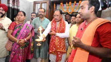 मां दुर्गा शक्ति, साहस और सकारात्मक ऊर्जा की प्रतीक, उनकी आराधना हमें सत्य और सदाचार के मार्ग पर चलने की देती है प्रेरणा : मुख्यमंत्री मां दुर्गा शक्ति, साहस और सकारात्मक ऊर्जा की प्रतीक, उनकी आराधना हमें सत्य और सदाचार के मार्ग पर चलने की देती है प्रेरणा : मुख्यमंत्री