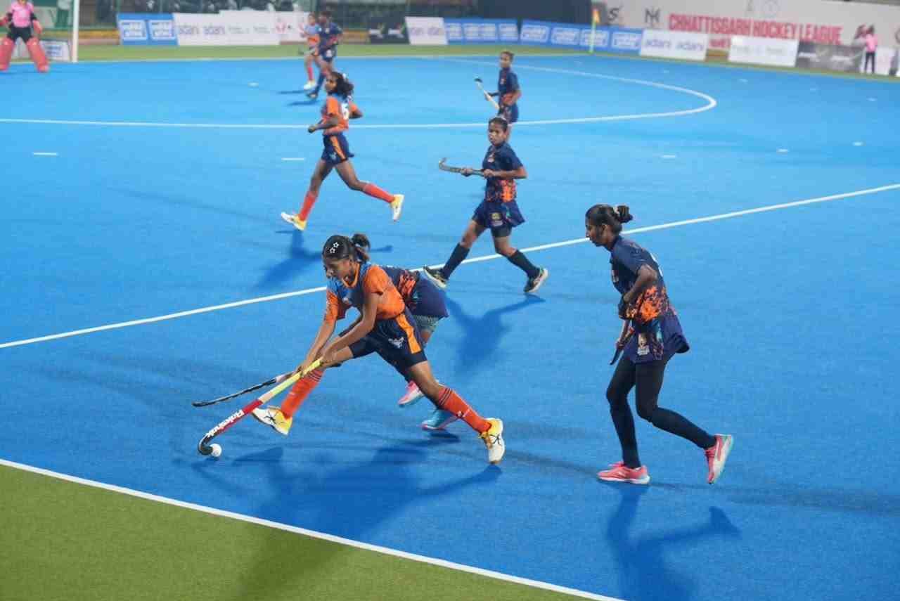 छत्तीसगढ़ हॉकी लीग के उद्घाटन मुकाबले में न्यायधानी नाइट्स की शानदार जीत, राजधानी रॉयल्स को 2-1 से हराया छत्तीसगढ़ हॉकी लीग के उद्घाटन मुकाबले में न्यायधानी नाइट्स की शानदार जीत, राजधानी रॉयल्स को 2-1 से हराया