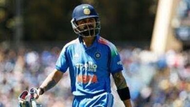 IND vs WI: विराट कोहली पहली ही गेंद पर गोल्डन डक, जेडन सील्स ने मिडिल स्टंप उखाड़कर मचाया तहलका IND vs WI: विराट कोहली पहली ही गेंद पर गोल्डन डक, जेडन सील्स ने मिडिल स्टंप उखाड़कर मचाया तहलका