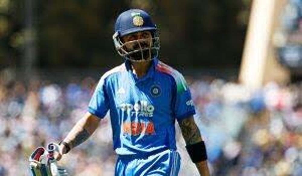 IND vs WI: विराट कोहली पहली ही गेंद पर गोल्डन डक, जेडन सील्स ने मिडिल स्टंप उखाड़कर मचाया तहलका IND vs WI: विराट कोहली पहली ही गेंद पर गोल्डन डक, जेडन सील्स ने मिडिल स्टंप उखाड़कर मचाया तहलका