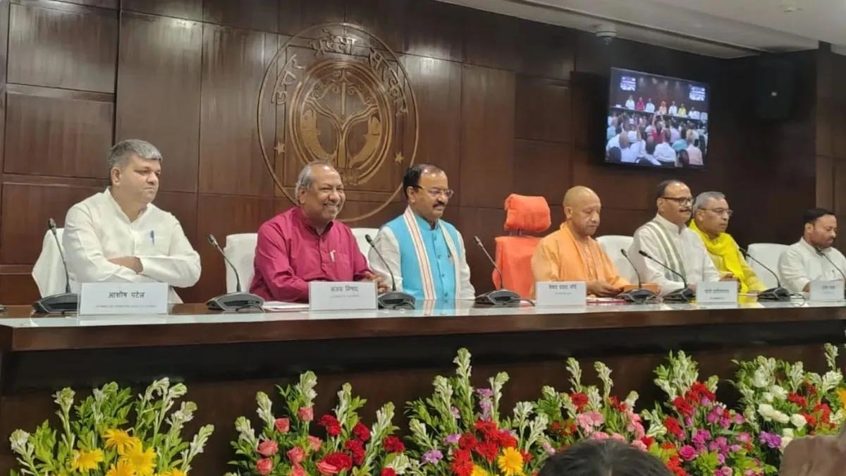 यूपी में मक्का, बाजरा और ज्वार की MSP बढ़ी, 455 केंद्रों पर होगी खरीद यूपी में मक्का, बाजरा और ज्वार की MSP बढ़ी, 455 केंद्रों पर होगी खरीद