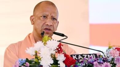 अखिलेश को योगी की खुली चुनौती, अयोध्या में चेलों से क्यों लड़ना, आमने-सामने हो मुकाबला अखिलेश को योगी की खुली चुनौती, अयोध्या में चेलों से क्यों लड़ना, आमने-सामने हो मुकाबला
