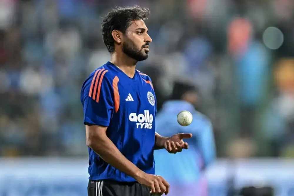 भुवनेश्वर कुमार के लिए न्यूजीलैंड सीरीज बनी बड़ी चुनौती, 3 मैच में सिर्फ 1 विकेट; करियर पर उठे सवाल भुवनेश्वर कुमार के लिए न्यूजीलैंड सीरीज बनी बड़ी चुनौती, 3 मैच में सिर्फ 1 विकेट; करियर पर उठे सवाल