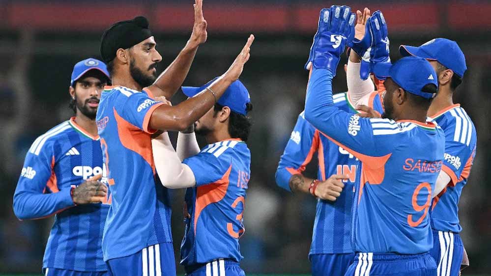 इंदौर में टीम इंडिया का जलवा, वेस्टइंडीज को 14 रन से हराकर कप्तान श्रेयस अय्यर ने गेंदबाजों की जमकर तारीफ की इंदौर में टीम इंडिया का जलवा, वेस्टइंडीज को 14 रन से हराकर कप्तान श्रेयस अय्यर ने गेंदबाजों की जमकर तारीफ की