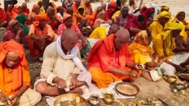 औरंगाबाद के पुनपुन घाट पर उमड़ी पिंडदानियों की भीड़, गयाजी जाने से पहले यहां करते हैं पहला पिंडदान औरंगाबाद के पुनपुन घाट पर उमड़ी पिंडदानियों की भीड़, गयाजी जाने से पहले यहां करते हैं पहला पिंडदान