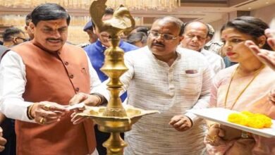 मध्यप्रदेश में पर्यटन सुविधाओं और आर्थिक गतिविधियों का तेजी से हो रहा है विस्तार : मुख्यमंत्री डॉ. यादव मध्यप्रदेश में पर्यटन सुविधाओं और आर्थिक गतिविधियों का तेजी से हो रहा है विस्तार : मुख्यमंत्री डॉ. यादव