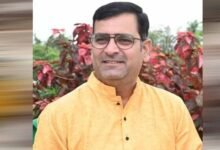 पारिवारिक हकत्याग की रजिस्ट्री में अभिलाष को मिली 46,846 रुपये की राहत, बचत की पूरी राशि बहनों को दी उपहार में