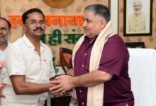 पर्यटन मंत्री राजेश अग्रवाल ने नवा रायपुर स्थित निवास कार्यालय में नागरिकों से की आत्मीय भेंट-मुलाकात