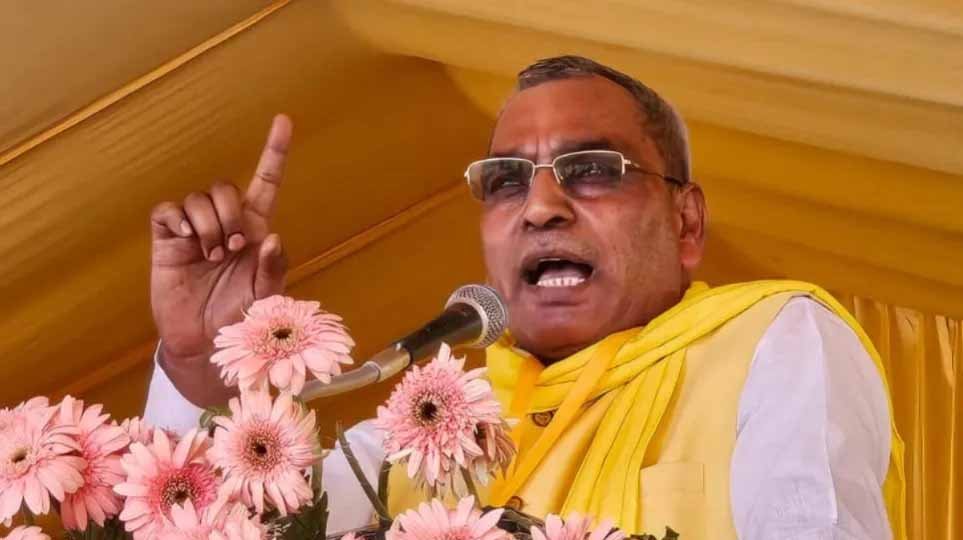 ‘दिल्ली में पिछलग्गू बनकर घूमने में मजा आ रहा है?’, ओमप्रकाश राजभर का अखिलेश पर तंज, बोले- सत्ताइस में सपा साफ ‘दिल्ली में पिछलग्गू बनकर घूमने में मजा आ रहा है?’, ओमप्रकाश राजभर का अखिलेश पर तंज, बोले- सत्ताइस में सपा साफ