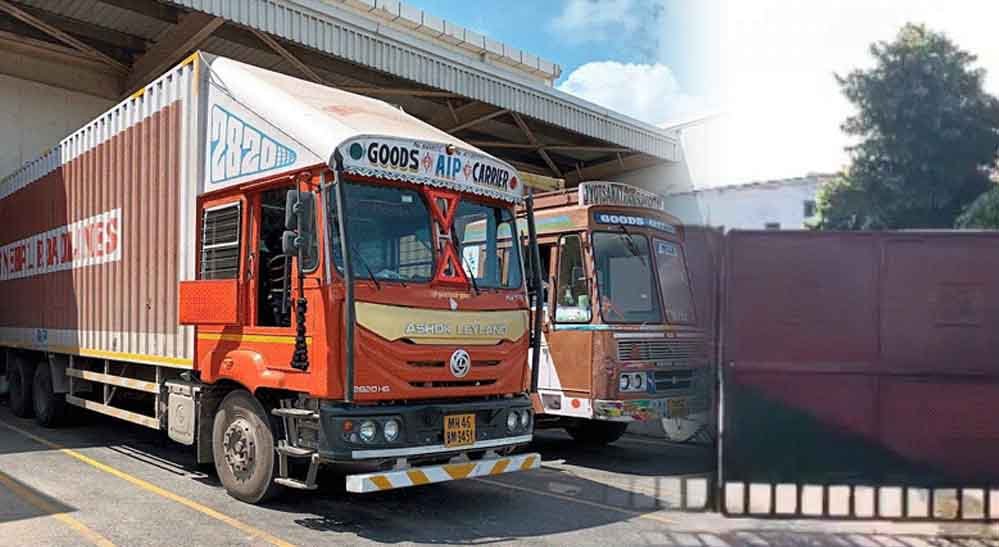 ढेबर के गोदाम से दुकानों तक पहुंचती थी नकली शराब, नोएडा-रायपुर में छपते थे होलोग्राम ढेबर के गोदाम से दुकानों तक पहुंचती थी नकली शराब, नोएडा-रायपुर में छपते थे होलोग्राम