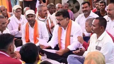 सड़क की गुणवत्ता पर भड़के डिप्टी CM, बोले- उखाड़कर दोबारा बनाओ, अधिकारियों को सख्त निर्देश