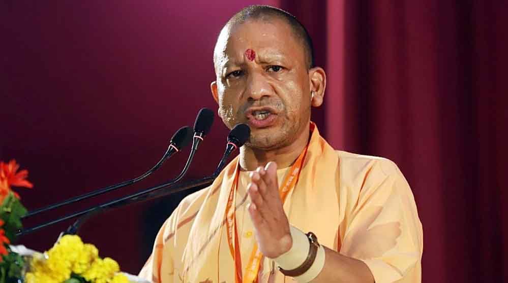 नारी गरिमा से खिलवाड़ स्वीकार नहीं: मुख्यमंत्री योगी आदित्यनाथ नारी गरिमा से खिलवाड़ स्वीकार नहीं: मुख्यमंत्री योगी आदित्यनाथ