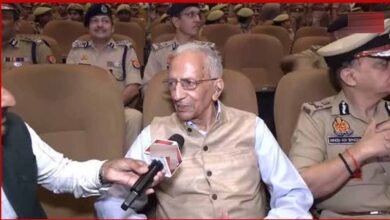 पुलिस सेवा समाज सेवा का सशक्त माध्यम, सिद्धांतों पर अडिग रहना ही सफलता का आधार : प्रकाश सिंह