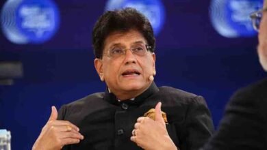 पीयूष गोयल ने खारिज की ‘इक्वल ब्लेम’ थ्योरी, बोले- 17% आबादी के बावजूद भारत का उत्सर्जन 3% से कम पीयूष गोयल ने खारिज की ‘इक्वल ब्लेम’ थ्योरी, बोले- 17% आबादी के बावजूद भारत का उत्सर्जन 3% से कम