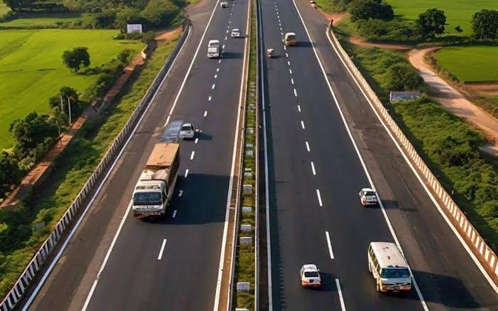 सीतापुर हाईवे होगा 6 लेन, इटौंजा के 20 से ज्यादा गांवों को मिलेगी राहत सीतापुर हाईवे होगा 6 लेन, इटौंजा के 20 से ज्यादा गांवों को मिलेगी राहत