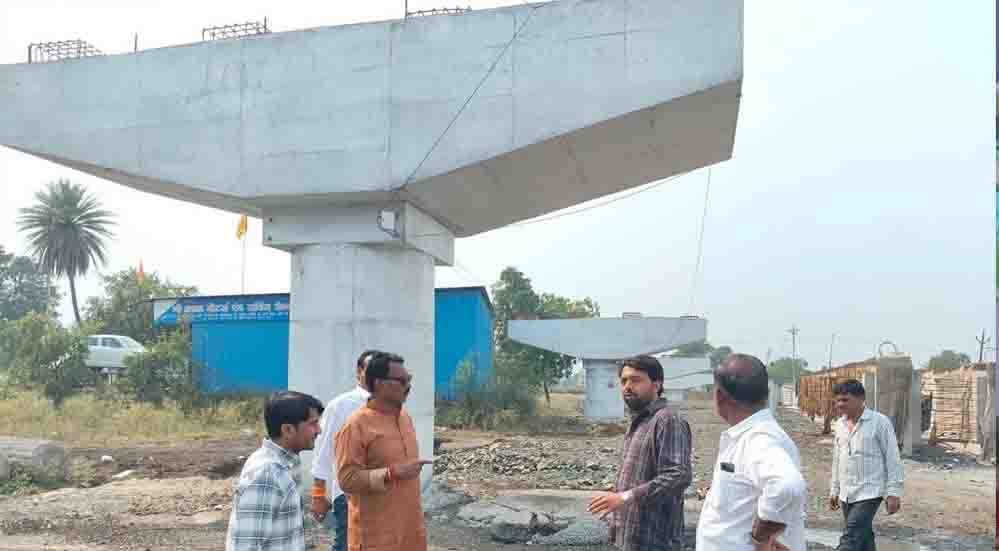इंदौर के केलोदहाला ROB का काम धीमा, अब तक 40% निर्माण पूरा; रेलवे वाला हिस्सा अब भी अटका इंदौर के केलोदहाला ROB का काम धीमा, अब तक 40% निर्माण पूरा; रेलवे वाला हिस्सा अब भी अटका