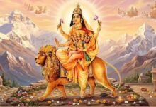 नवरात्रि के पांचवें दिन करें मां स्कंदमाता की पूजा, संतान सुख और समृद्धि के लिए पढ़ें आरती