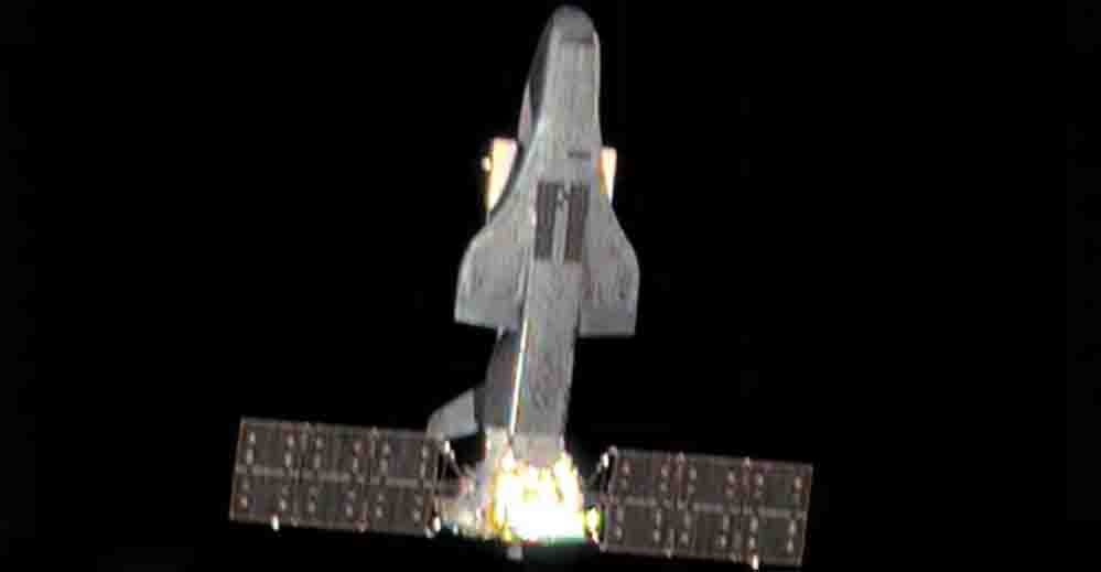 चीन के सीक्रेट स्पेसप्लेन की नई तस्वीर जारी, अमेरिकी X-37B जैसा दिखता है अंतरिक्ष विमान चीन के सीक्रेट स्पेसप्लेन की नई तस्वीर जारी, अमेरिकी X-37B जैसा दिखता है अंतरिक्ष विमान