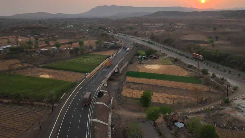 इंदौर से पलासनेर तक 6 लेन होगा आगरा-मुंबई रोड, ब्लैक स्पॉट पर थमेंगे हादसे इंदौर से पलासनेर तक 6 लेन होगा आगरा-मुंबई रोड, ब्लैक स्पॉट पर थमेंगे हादसे