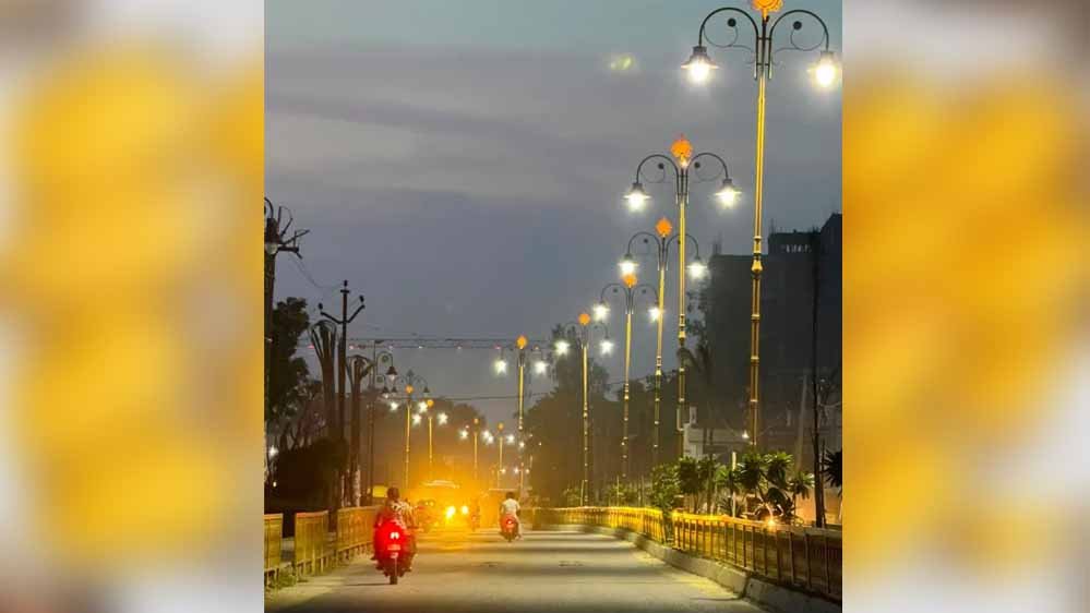 त्रेता युग की आस्था के पथ पर अयोध्या में विकास की नई तस्वीर, दीपोत्सव से पहले बदलेगा 14 कोसी परिक्रमा मार्ग का स्वरूप त्रेता युग की आस्था के पथ पर अयोध्या में विकास की नई तस्वीर, दीपोत्सव से पहले बदलेगा 14 कोसी परिक्रमा मार्ग का स्वरूप