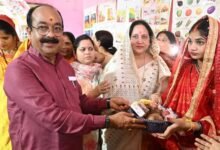 बच्चों के अंदर अपना बचपना ढूंढता हूं -उप मुख्यमंत्री