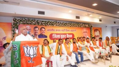 हेमंत खण्डेलवाल ने बड़वानी, खरगोन और खंडवा में की बैठकें, मीसाबंदियों का किया सम्मान