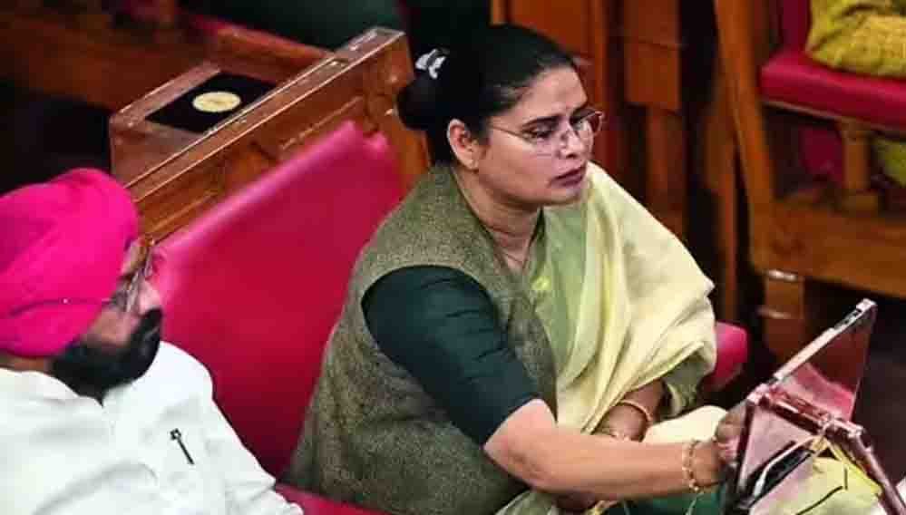 निर्मला सप्रे की विधानसभा सदस्यता पर संकट, अचानक ट्रेनिंग कार्यक्रम में पहुंचीं विधायक निर्मला सप्रे की विधानसभा सदस्यता पर संकट, अचानक ट्रेनिंग कार्यक्रम में पहुंचीं विधायक